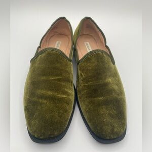 Chelsea & Violet Lousa Olive Green Velvet Loafer Flat Sz 6.5 Slip-On